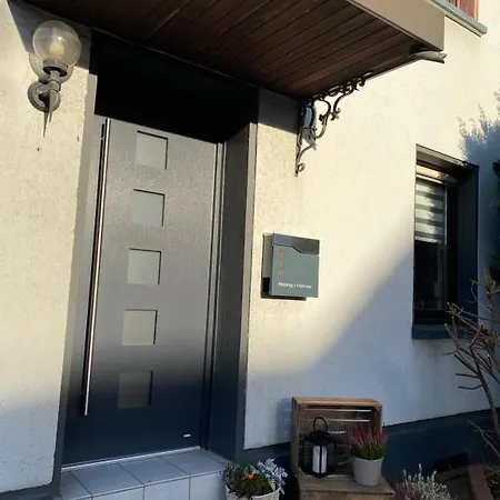 Δωμάτια σε οικογενειακή κατοικία Kleines In Siegburg-kaldauen *